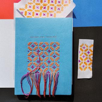 Besticktes Notizbuch Ein Projekt aus dem Bereich H, werk, DIY, Stickerei und Kartonmodellbau von Natalia Contreras - 06.09.2025