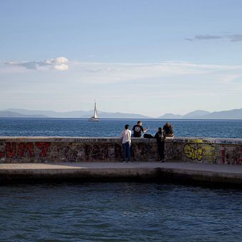 Lazy Sunday in the City. Un projet de Photographie, Photographie documentaire, Photographie extérieure, Photographie lifest , et le de Dimitra Anastasiou - 27.10.2025