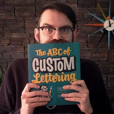 Iván Castro presenta "The ABC of Custom Lettering"