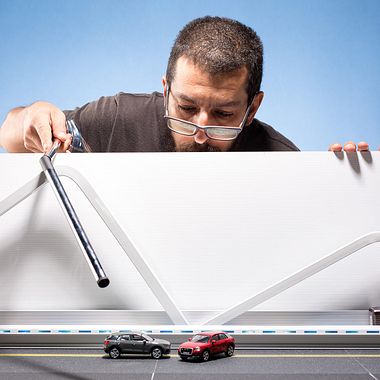 Félix Hernández y el arte en miniatura para Audi Middle East
