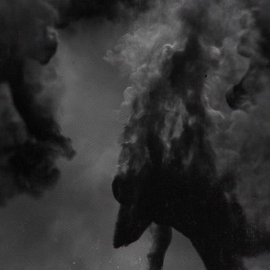 'Dust': un poema visual de Helio Vega sobre los conflictos