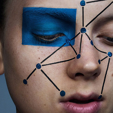 Sharif Hamza: fotografía y maquillaje experimental como forma de arte