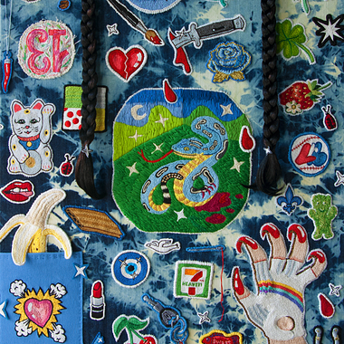 Laura Rokas: El arte a través del bordado, lo kitsch y el misticismo 