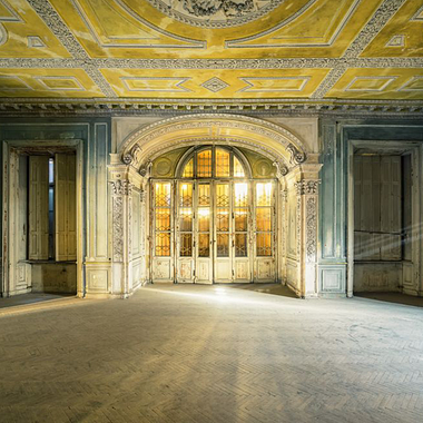 Michael Schwan, el fotógrafo que transforma lugares abandonados en arte