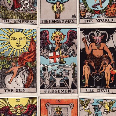 Pamela Colman Smith: la artista que diseñó el tarot moderno
