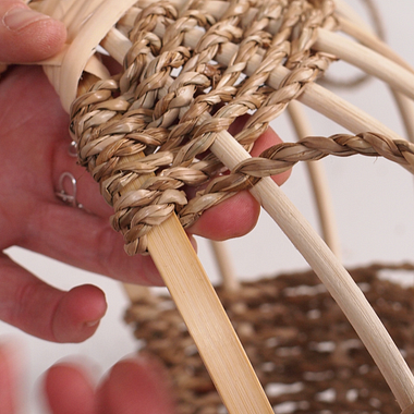 Conoce los materiales y las herramientas básicas de cestería