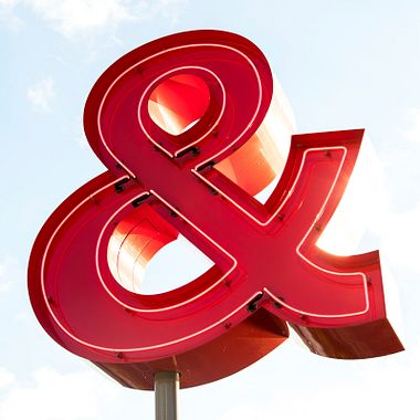 Tutorial Hand Lettering: como desenhar o "e comercial" ou "ampersand"