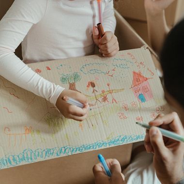 Children’s drawings: Illustrating memories of childhood