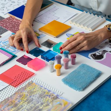 Como combinar cores no design de interiores