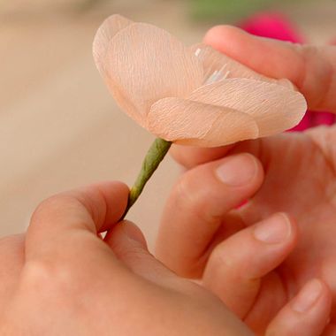 Paper Craft Tutorial: How to Make Paper Petals