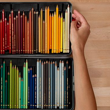 Materiais: ilustração comercial com lápis de cor