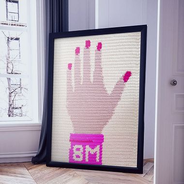 Descarga gratis un patrón para tejer una mano alzada para el 8M