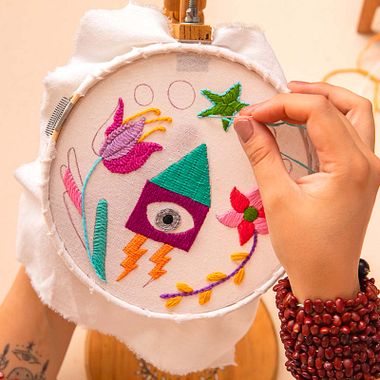 20 Online Creative Embroidery Courses to Get Started in 2024