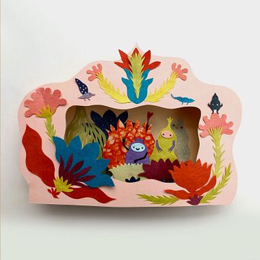 Descarga gratis una plantilla de papercut para construir una caja escénica 