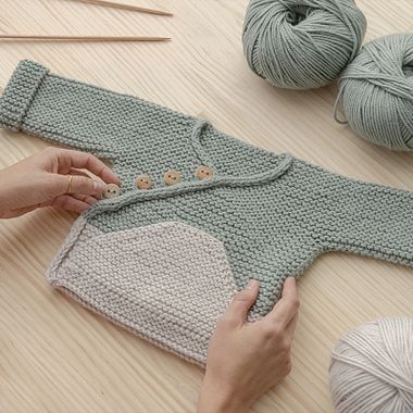 Descarga gratis un patrón de chaqueta de punto COMFY para bebés