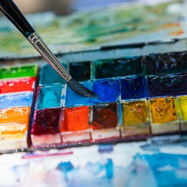 5 tutoriais gratuitos de aquarela avançada para melhorar a técnica