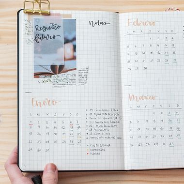 Tutorial bullet journal: 3 ideas para crear tu calendario mensual 2025