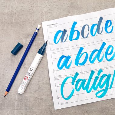 Descarga gratis ejercicios de lettering para mejorar tu pulso