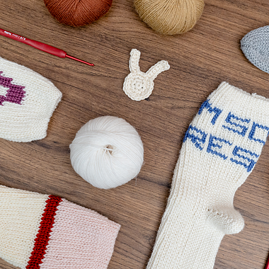 Tout ce dont vous avez besoin pour crocheter des chaussettes en laine 