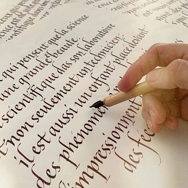 15 artisti di lettering e calligrafia a cui ispirarsi su Instagram