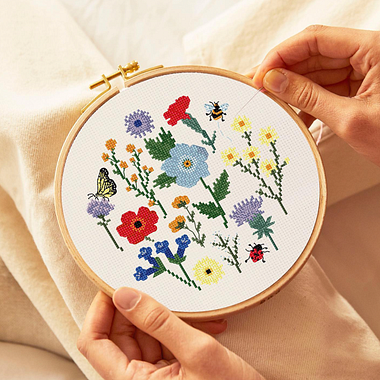4 Sites to Download 1,000s of Free Hand Embroidery Patterns