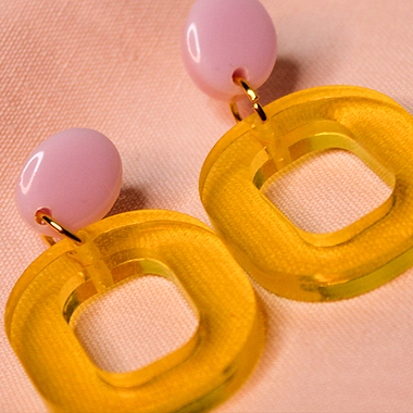 10 Beautiful Examples of Jewelry You Can Make by Hand