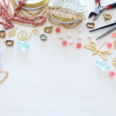 Tutorial Joyería Artesanal: Crea tus joyas en casa con María Rosua