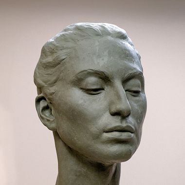 Sculpting Wisdom: 3 Essential Tips for Beginner Sculptors