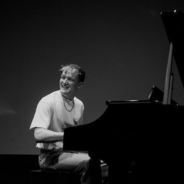 Free download: How to play fast and accurately on the piano