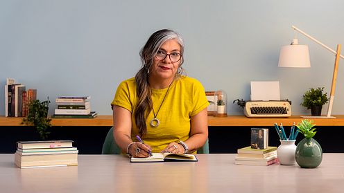 Introduction to Writing Fiction by Raquel Marín Álvarez