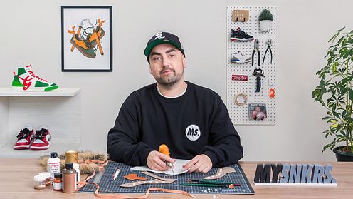 Customización de sneakers con pintura y otros materiales