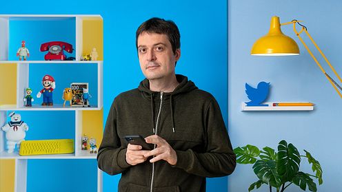 Writing Fiction Threads on Twitter by Carolina Zakrajsek