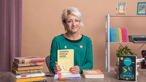 Introduction to Publishing: Build Your Own Storybook by Olney Goin