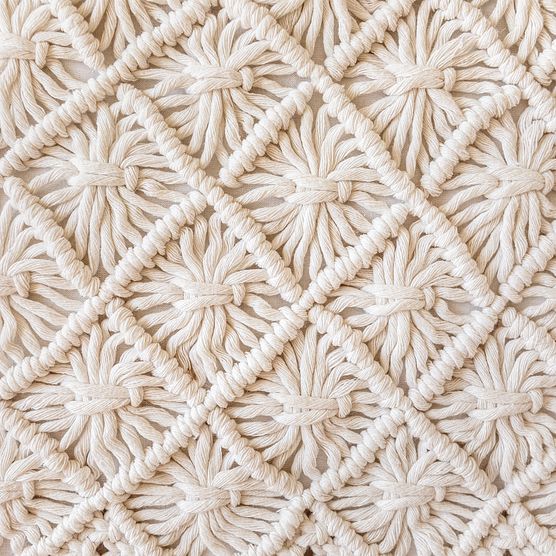 Macramé moderno: de tradición artesanal a tendencia en decoración