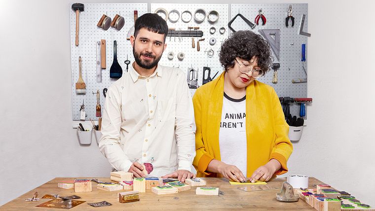 Manuelles Stempeln mit Fotopolymerstempeln