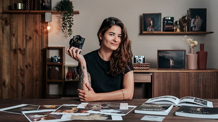 Artystyczny autoportret fotograficzny (fine art)