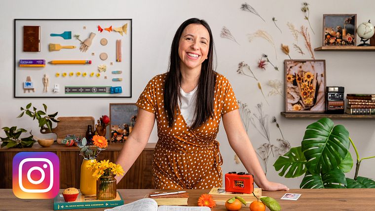 Kolorowe zdjęcia flat lay na Instagram