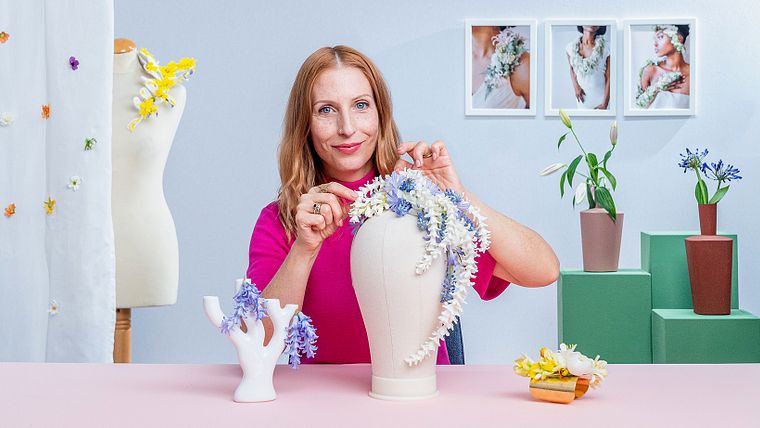 Tragbarer Blumenschmuck: Accessoires mit frischen Blumen