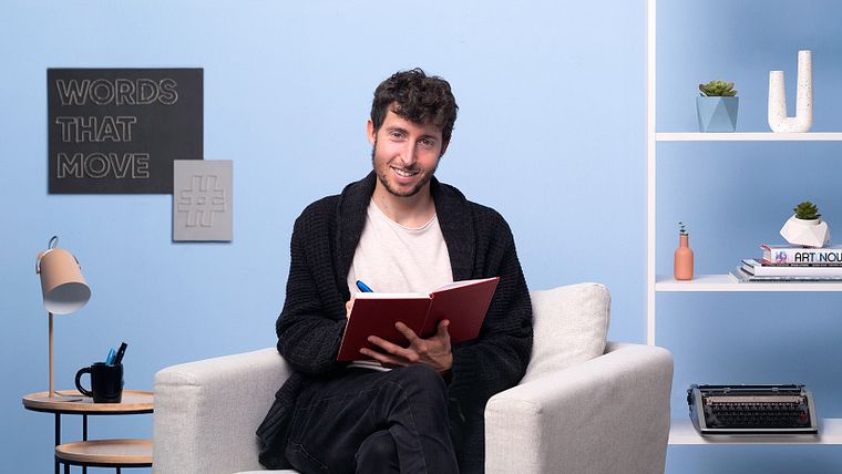 Scriere creativă: Puterea cuvintelor în lumea modernă