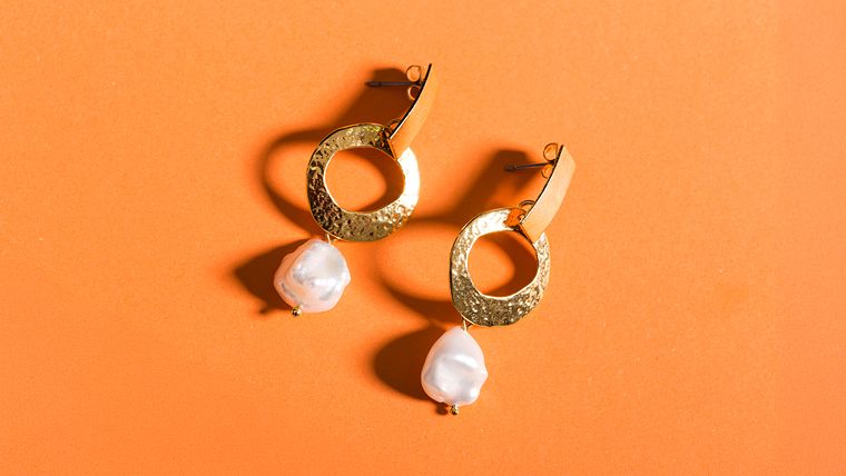 Jewelry Specialization: Mastering Design and Photography Techniques