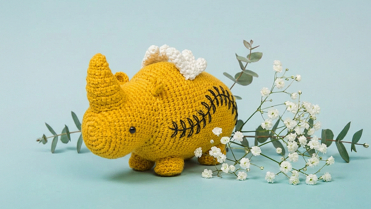 Curso Guiado:Teje un Amigurumi de Rinoceronte Alado paso a paso