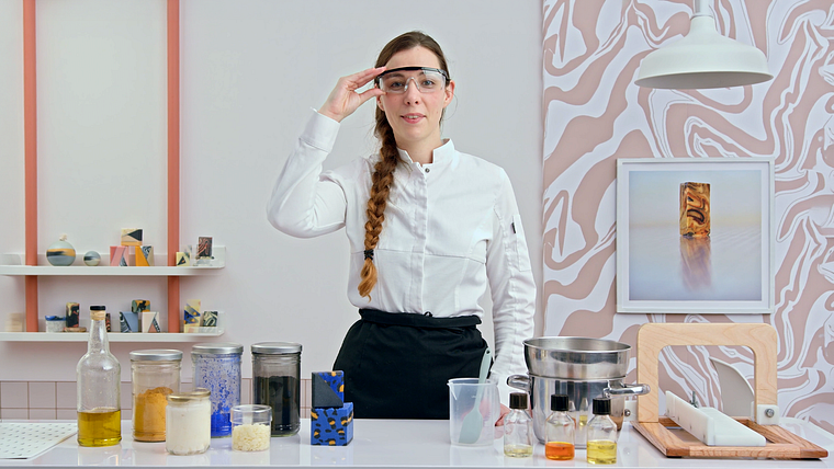 Create custom soaps with patterns and colors