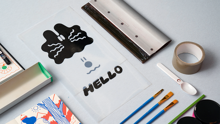 Introdução à serigrafia têxtil para roupas