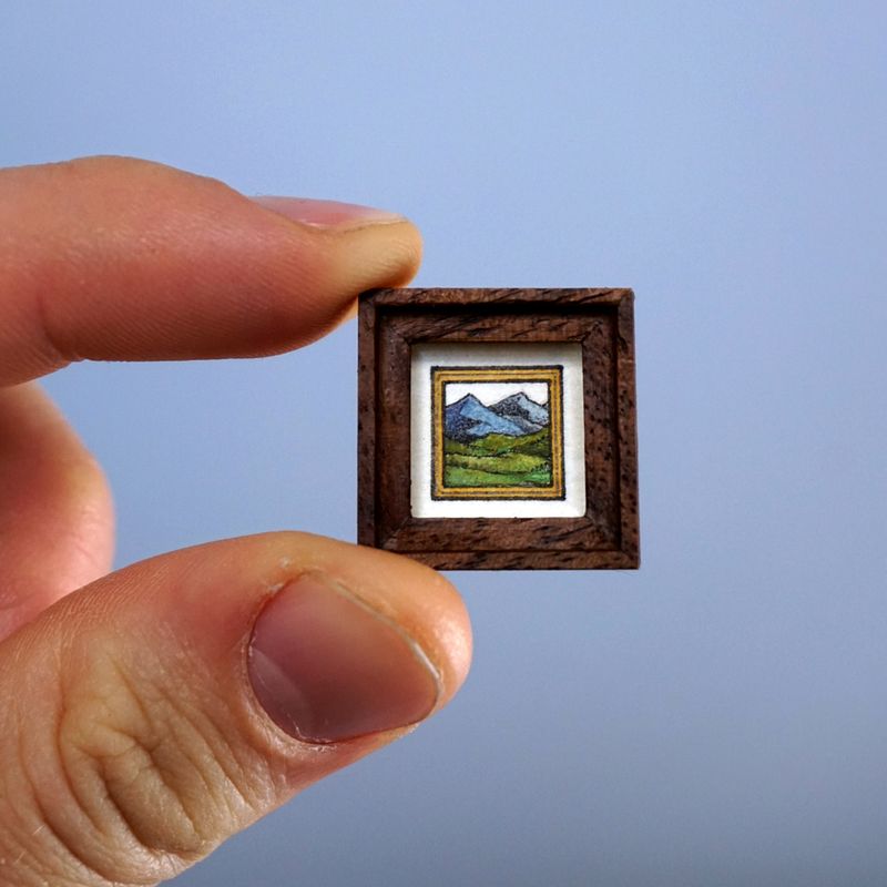 Micro Galleries