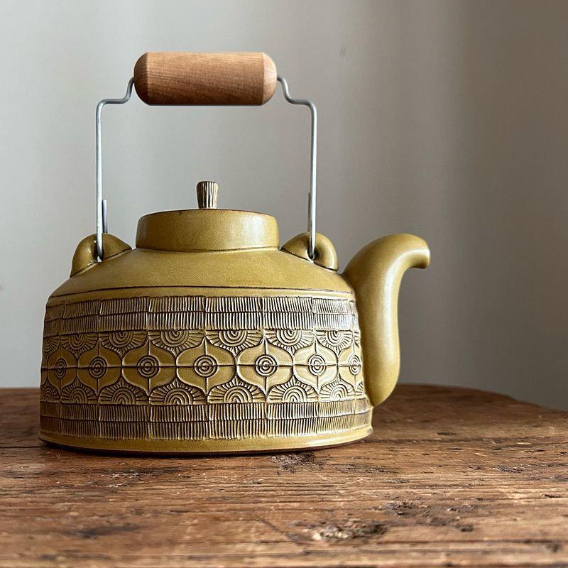 Slab-built teapot with Texture