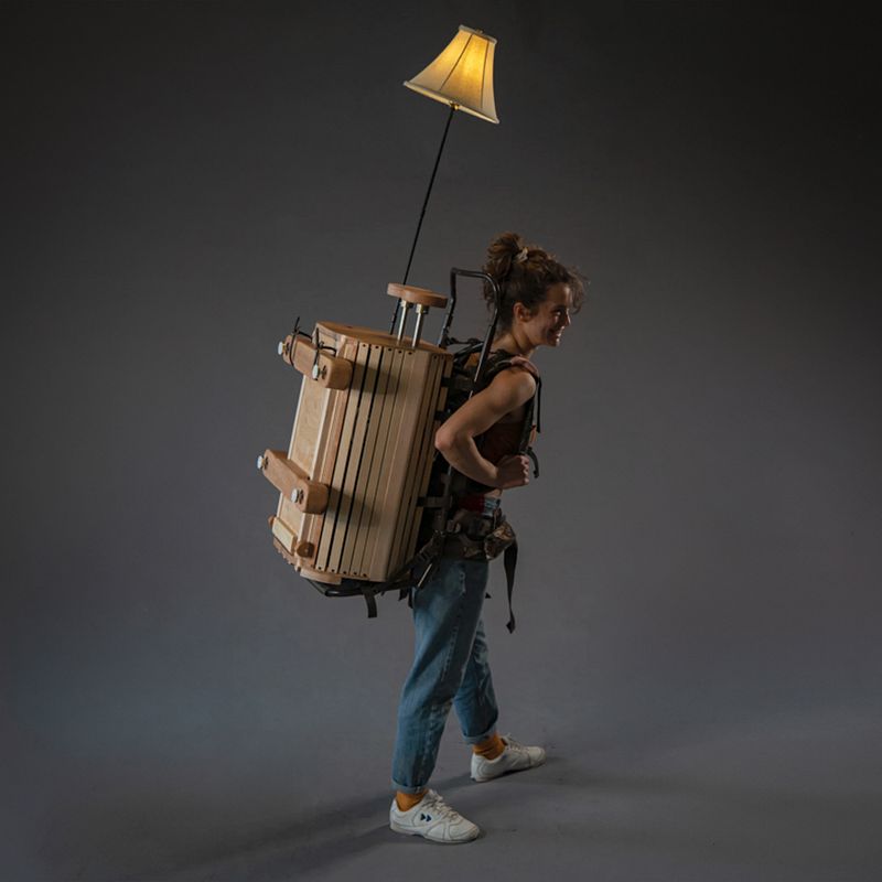 Horseless Caravan: a moving stage for hand balancing on the street
