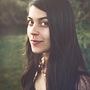 Una bella mirada y una tenue sonrisa . Fotografia, e Fotografia de retrato projeto de Esteban Perez - 22.05.2019