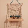 Repisa de macramé con diseño de flor . Macramé de Giuliana Pastor - 05.07.2021
