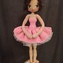 Ballerinas . Amigurumi, Dan Merenda proyek oleh Radwa Dawood - 09.22.2021