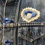 Broderie et réparation d’une veste en denim. Un proyecto de Bordado, Costura, DIY, Upc, cling y Diseño textil de Amélie Dubois - 11.05.2022